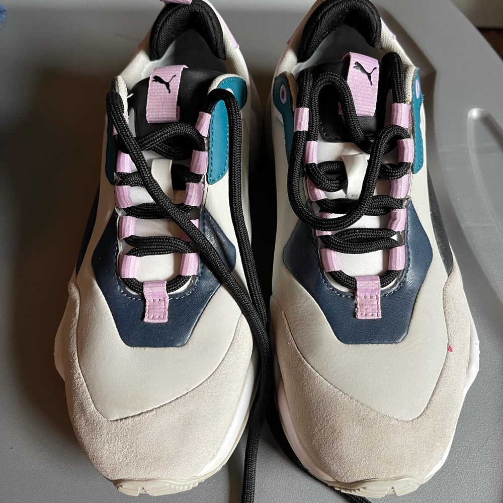 Puma Fashion Sneakers Size 7 women’s